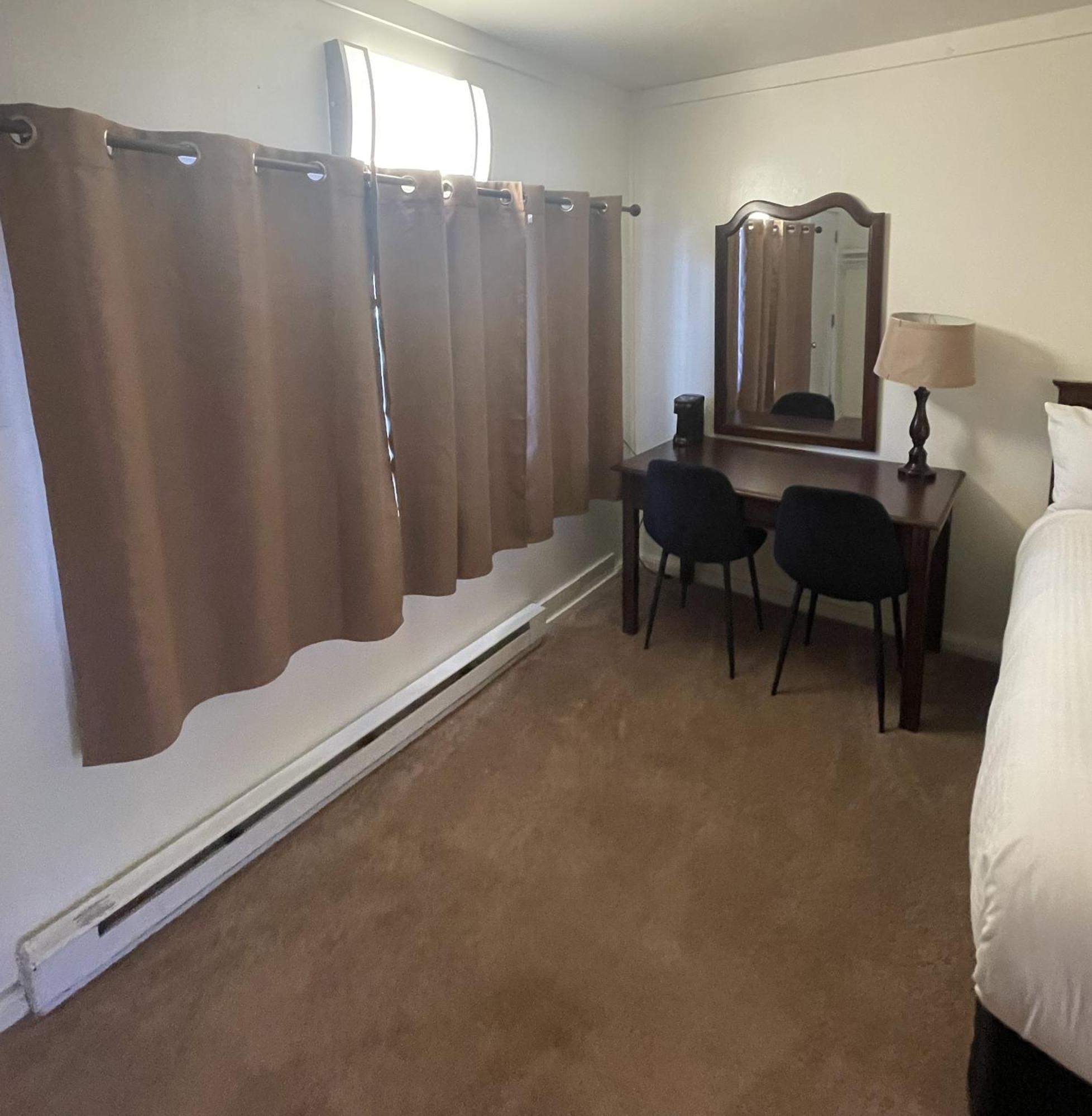Inn 32 Северен Уудсток Екстериор снимка